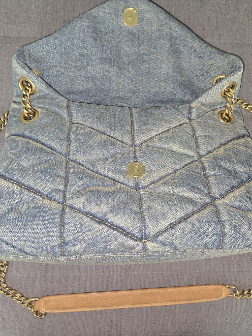 Saint Laurent Quilted Denim Shoulder Bag with Gold Chain and Tan Leather Pad - Picture 5 of 9